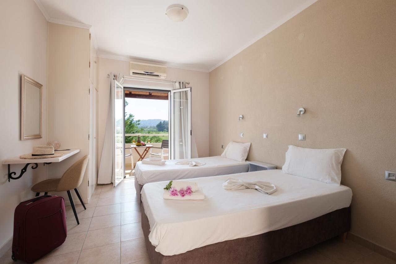 Lena * Sidari (Corfu)